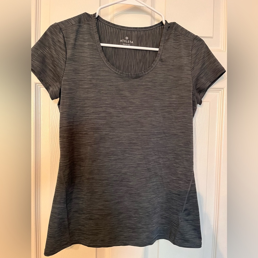 Athleta size S workout shirt